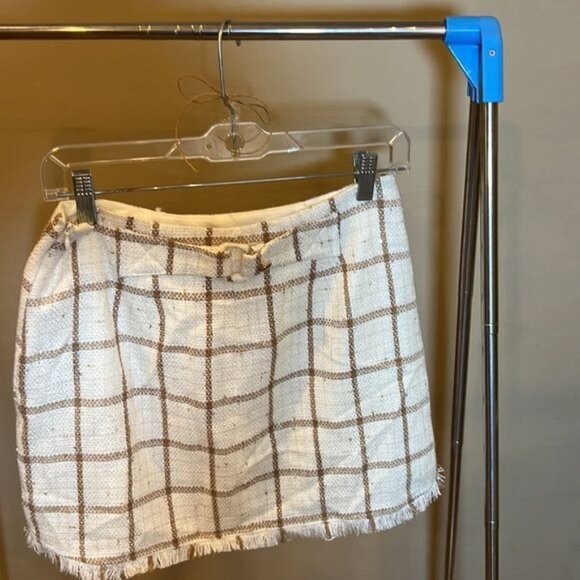 Leyden Monroe Plaid Printed MiniSkirt Size Small Ivory Tan Checked Academia NWT - Picture 5 of 14